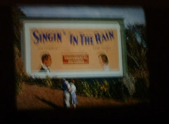 Singin_in_the_rain_12